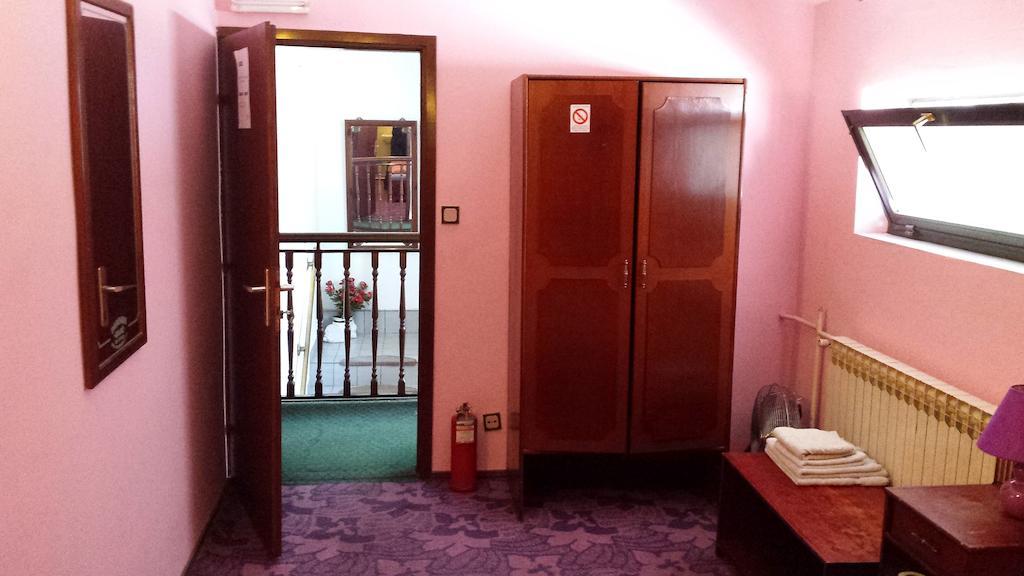 Guest House Gaja Újvidék Szoba fotó